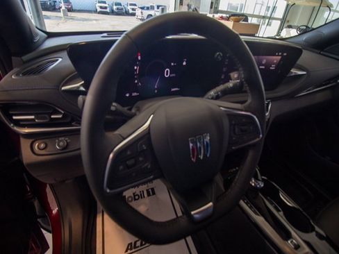 Certified 2024 Buick Envista Sport Touring w/ Convenience I Package image 19