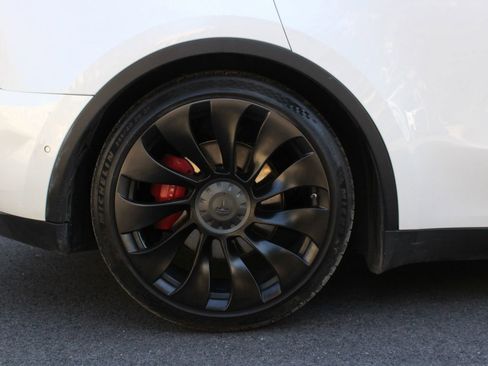 Used 2021 Tesla Model Y Performance AWD/4WD image 5