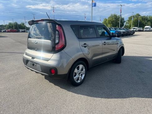 Used 2017 Kia Soul w/ Convenience Package FWD image 9