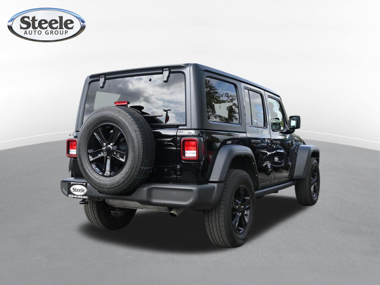 Used 2022 Jeep Wrangler Unlimited Sport AWD/4WD image 5
