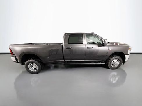 New 2026 RAM 3500 Tradesman AWD/4WD image 8
