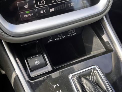 Used 2024 Subaru Legacy Premium image 16