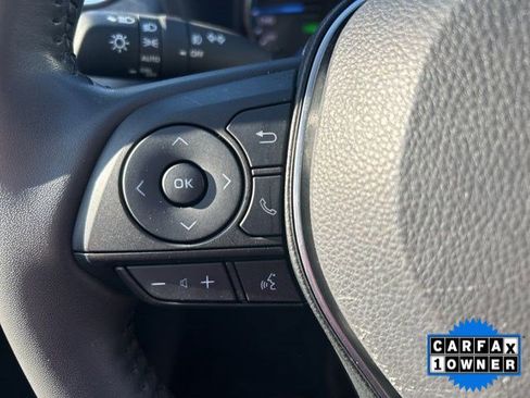 Used 2021 Toyota RAV4 XLE image 18