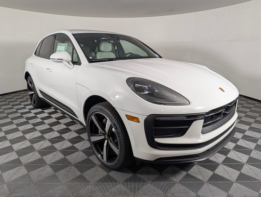 New 2026 Porsche Macan AWD/4WD image 9