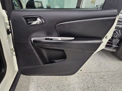 Used 2018 Dodge Journey SE w/ Connectivity Group image 28