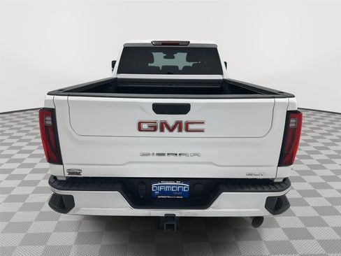 Used 2025 GMC Sierra 2500 SLT w/ SLT Convenience Package image 5