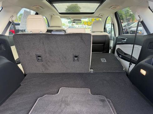 Certified 2022 Ford Edge Titanium AWD/4WD image 15