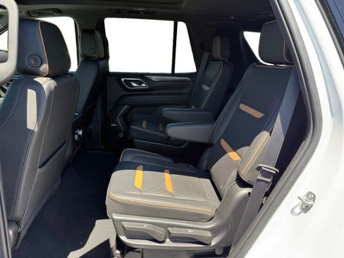 Used 2023 GMC Yukon AT4 w/ AT4 Premium Plus Package AWD/4WD image 16