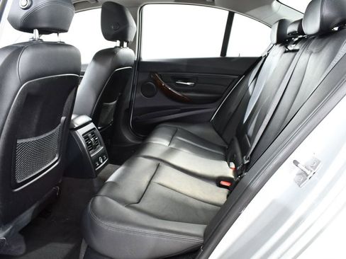 Used 2014 BMW 328i xDrive Sedan AWD/4WD image 16