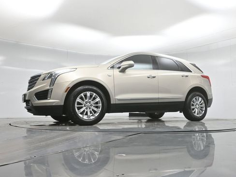 Used 2017 Cadillac XT5 FWD image 52