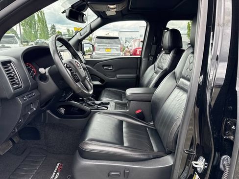 Used 2022 Nissan Frontier PRO-4X w/ Pro-4X Premium Package AWD/4WD image 14