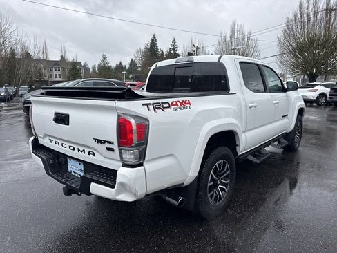 Used 2020 Toyota Tacoma TRD Sport image 7