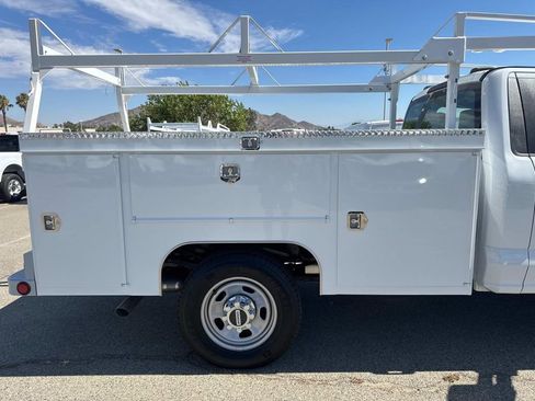 New 2025 Ford F350 XL w/ XL Chrome Package image 17