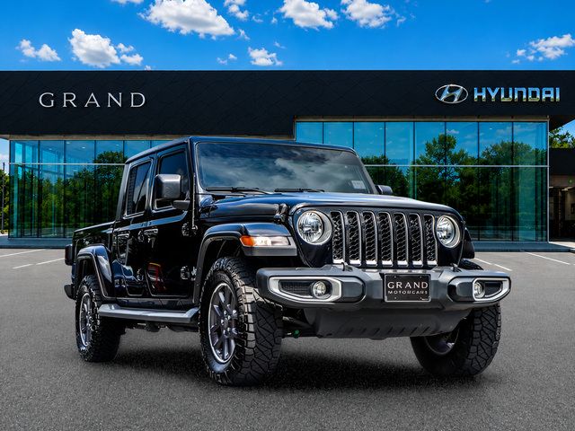 Used 2022 Jeep Gladiator Overland w/ Trailer Tow Package AWD/4WD image 8