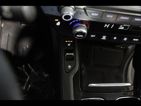 Used 2022 Kia Telluride EX w/ Towing Package AWD/4WD image 15