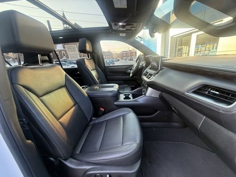 Used 2024 Chevrolet Suburban Z71 w/ Off-Road Capability Package image 22