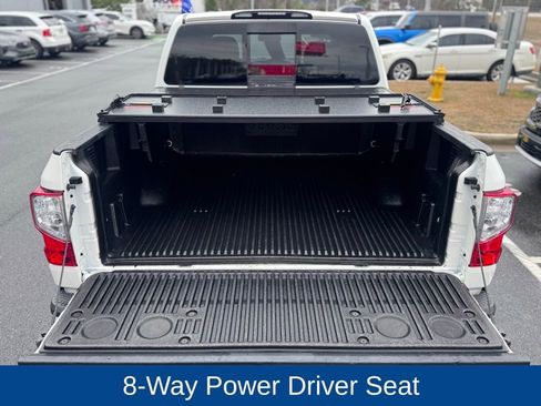 Used 2019 Nissan Titan SV w/ SV Convenience Package image 7