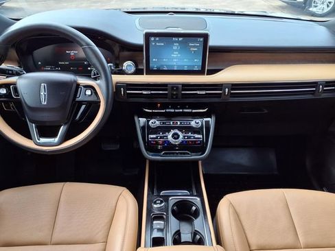Certified 2022 Lincoln Corsair Reserve FWD image 6