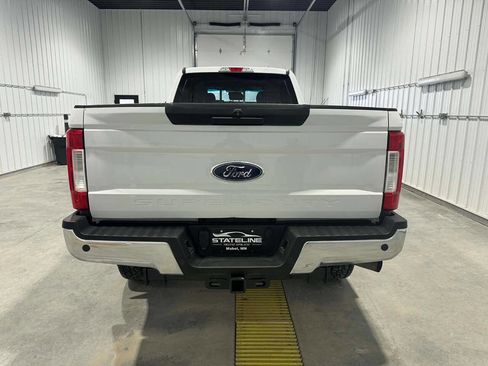 Used 2019 Ford F250 XLT w/ XLT Value Package image 6