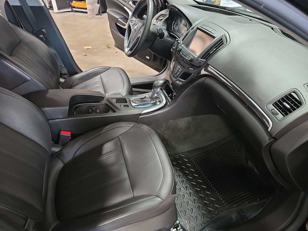 Used 2017 Buick Regal Premium FWD image 10