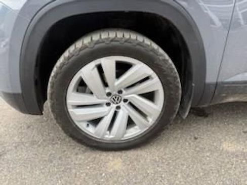 Used 2021 Volkswagen Atlas Cross Sport SE FWD image 16
