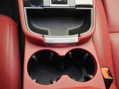 Certified 2023 Porsche Macan S image 50