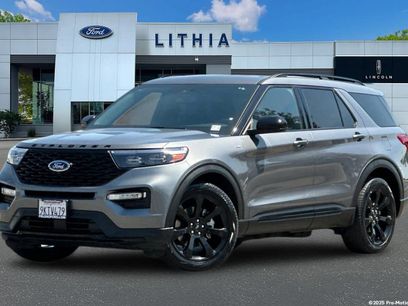 Certified 2023 Ford Explorer ST-Line w/ Class IV Trailer Tow Package