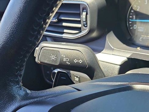 Used 2020 Ford Explorer XLT w/ Equipment Group 202A RWD image 17