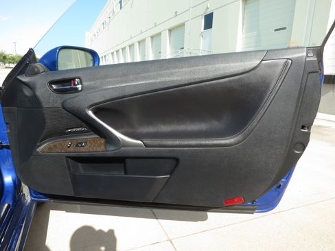 Used 2010 Lexus IS 250C RWD image 24