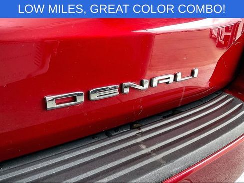 Used 2021 GMC Yukon Denali image 42