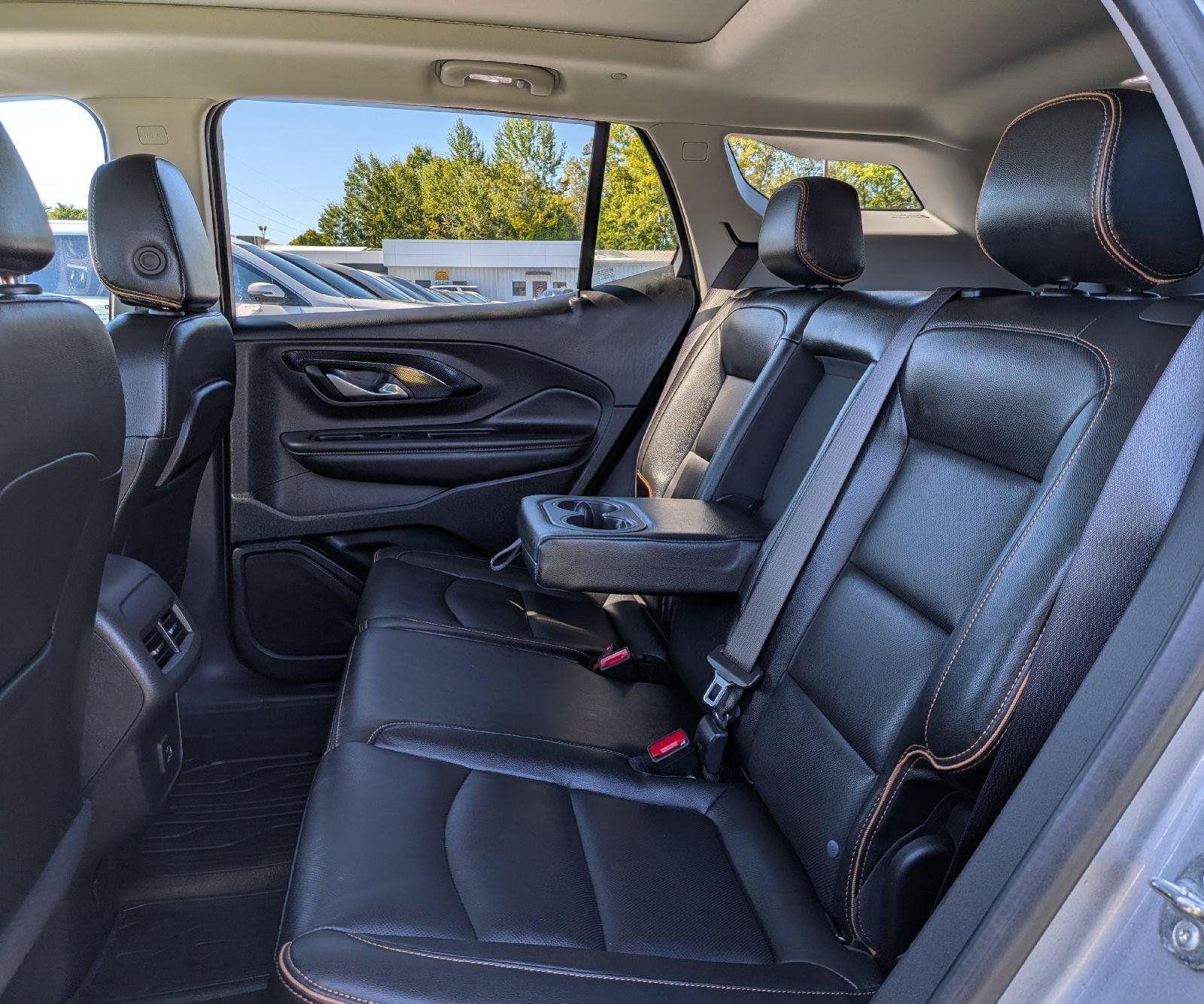 Used 2024 GMC Terrain AT4 w/ LPO, Floor Liner Package AWD/4WD image 21