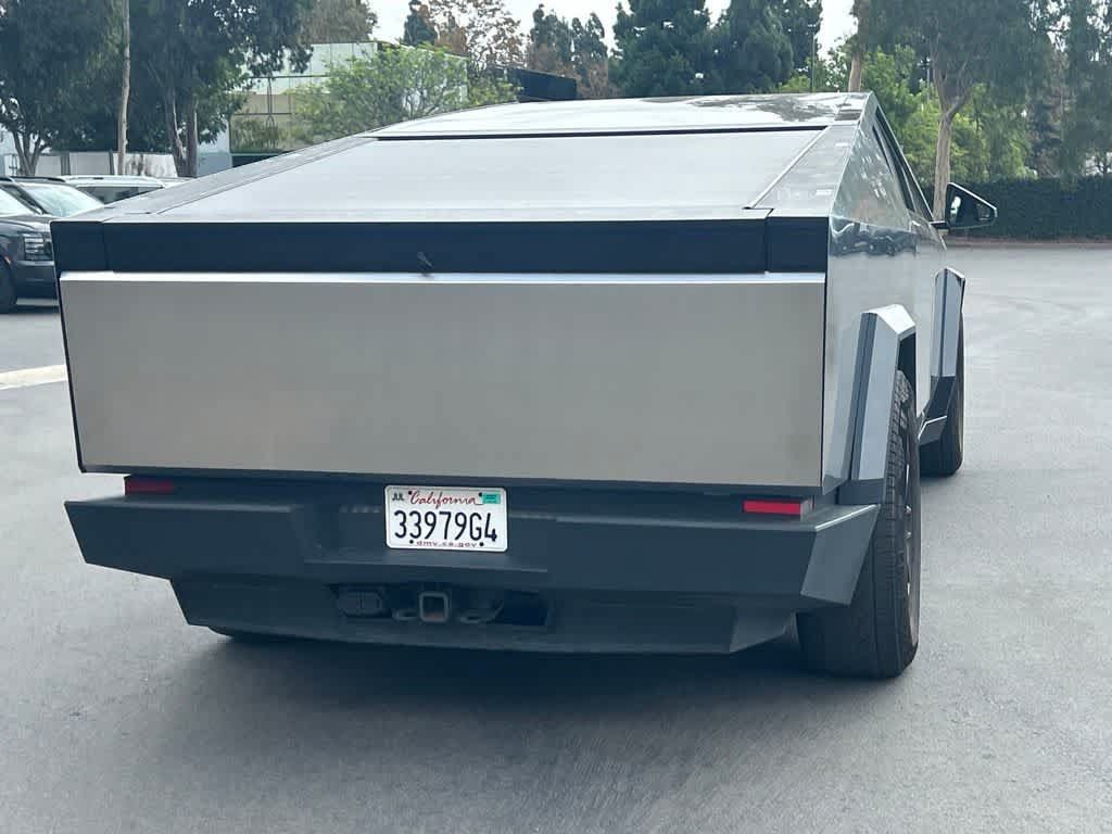 Used 2025 Tesla Cybertruck AWD Crew Cab image 3