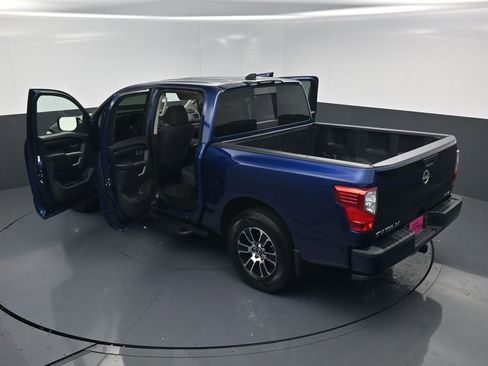 Used 2023 Nissan Titan SV w/ SV Convenience Package RWD image 11