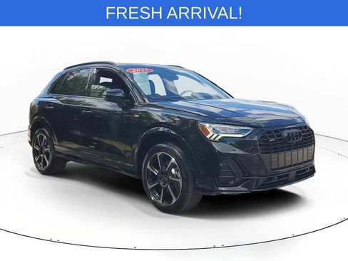 Certified 2025 Audi Q3 2.0T Premium Plus w/ Premium Plus Package AWD/4WD image 1
