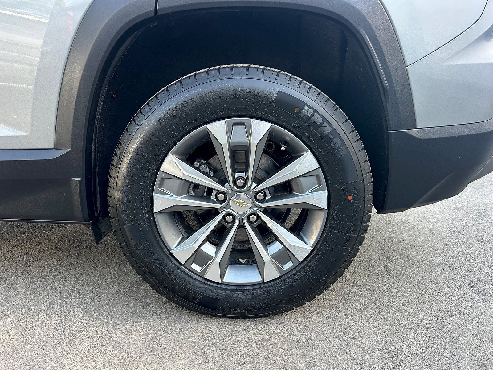Used 2025 Chevrolet Equinox LT w/ Convenience Package II FWD image 31