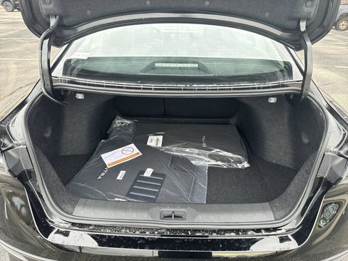 Used 2026 Nissan Sentra SV w/ Floor Mat Package FWD image 31