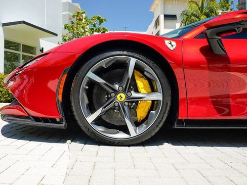 Used 2023 Ferrari SF90 Stradale image 10