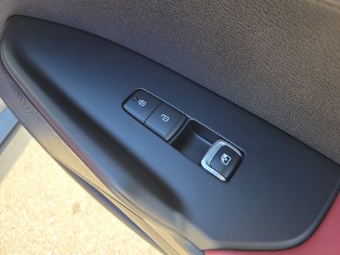 Used 2023 Kia K5 GT-Line image 11