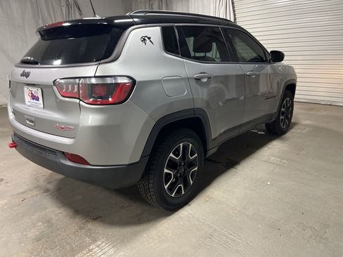 Used 2020 Jeep Compass Trailhawk AWD/4WD image 7