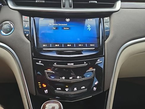 Used 2013 Cadillac XTS Luxury w/ Driver Awareness Package image 23