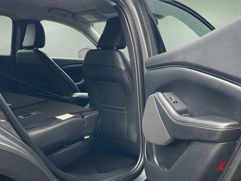 Used 2023 Ford Mustang Mach-E Select image 18