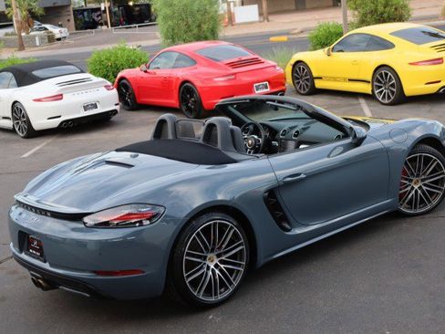 Used 2017 Porsche 718 Boxster S RWD image 19