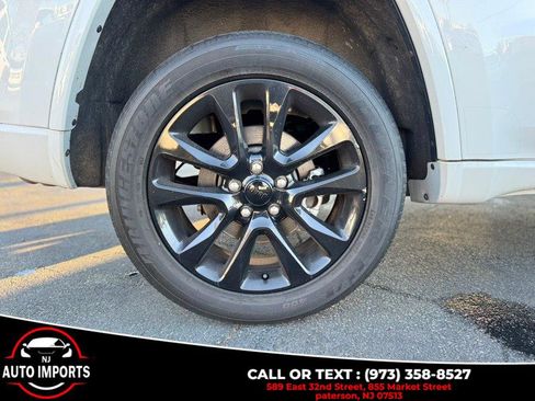 Used 2021 Jeep Grand Cherokee Laredo X image 35