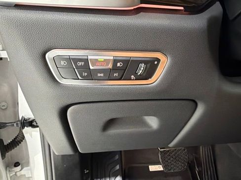 Used 2019 BMW X5 xDrive40i w/ Convenience Package AWD/4WD image 12