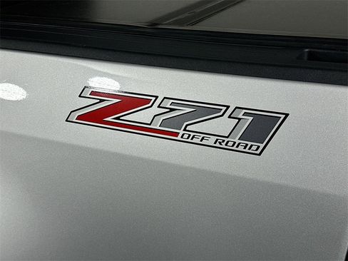 Used 2019 Chevrolet Colorado Z71 image 25