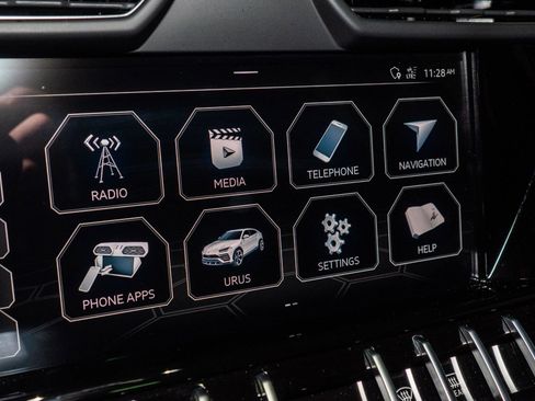 Used 2021 Lamborghini Urus image 15