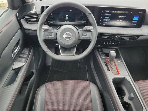 New 2025 Nissan Kicks SR image 2