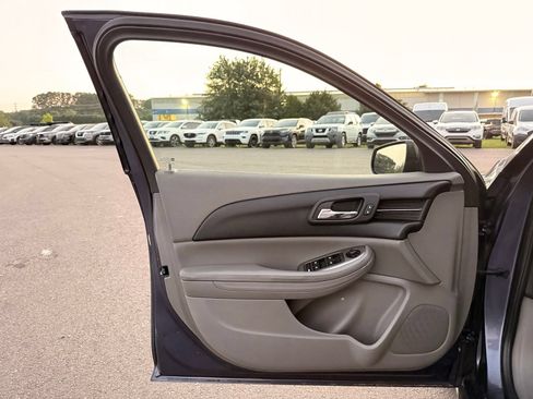 Used 2014 Chevrolet Malibu LS FWD image 13