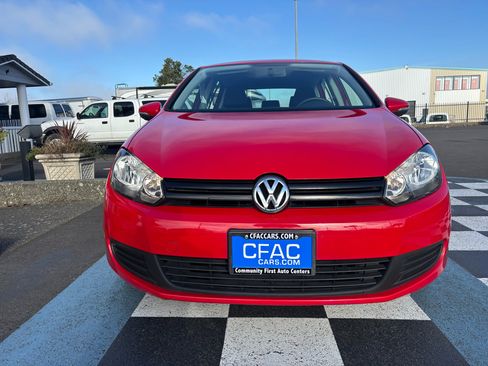 Used 2014 Volkswagen Golf 4dr HB Auto image 8
