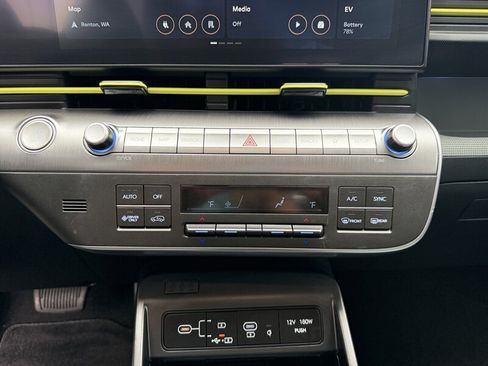 Used 2024 Hyundai Kona Limited FWD image 16